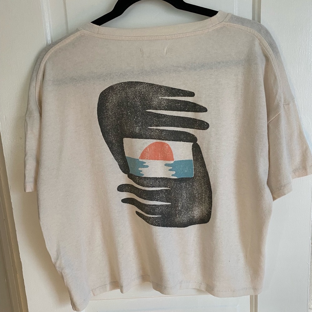 Medium loose fit Madewell cotton tee with sunset graphic